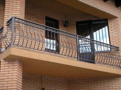 Балконные ограждения - фото, требования и особенности выбора