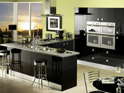 Черный цвет в интерьере кухни: фото и дизайн