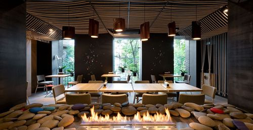 Дизайн каминов (72 фото): современная столовая, балкон, прихожая, веранда, студия, коридор и ресторан с камином