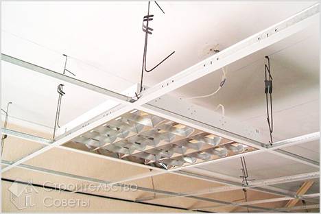 Как монтировать подвесной потолок Армстронг