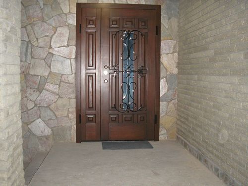 Как выбрать металлическую входную дверь. Правила выбора металлической входной двери. Узнайте.