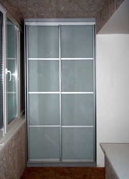 Шкаф-купе на балкон или лоджию своими руками: встроенный, угловой, фото
