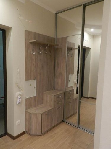 Встроенный шкаф-купе в прихожую: фото и дизайн, зеркальный коридор сделать, наполнение своими руками внутреннее