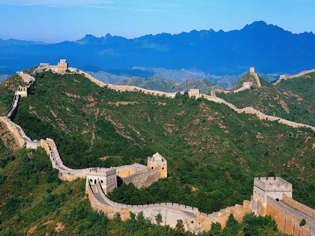 Знаменитая китайская стена