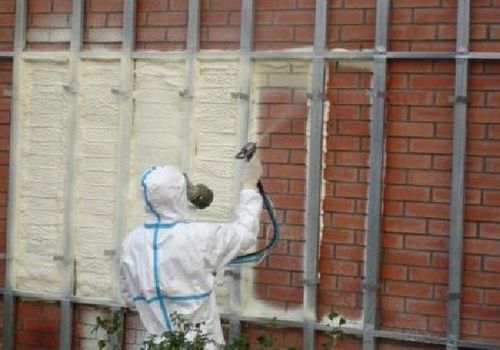 Opravy a izolace garážových vrat svépomocí - jak zvednout a vyrovnat, co dělat, když se prověsí, jak zpevnit, rozšířit nebo upravit, jak mazat, návod