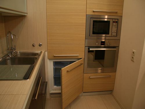Дизайн кухни 5,5 кв со стиральной машиной и плитой: фото и видео
