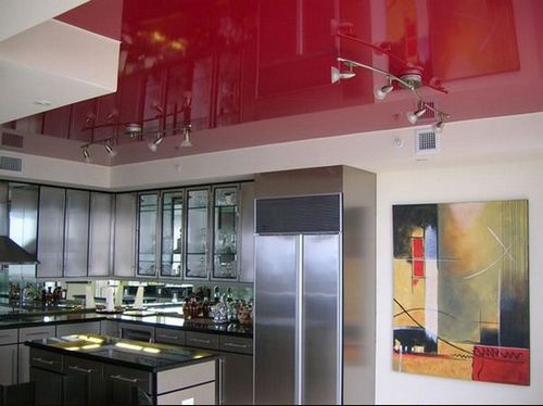 Дизайн натяжных потолков на кухне, фото и варианты оформления