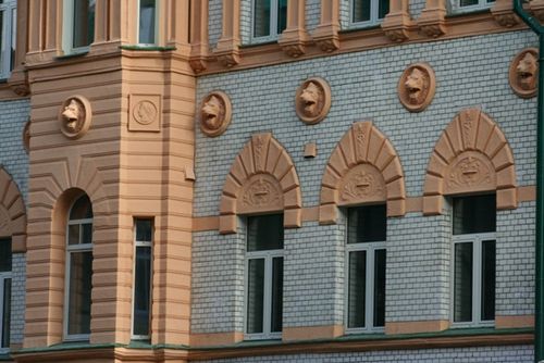 Фасадная лепнина своими руками.