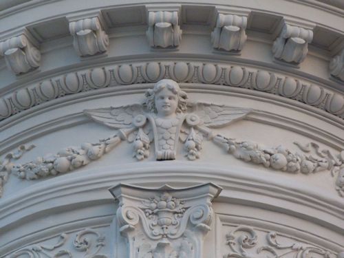 Фасадная лепнина своими руками.