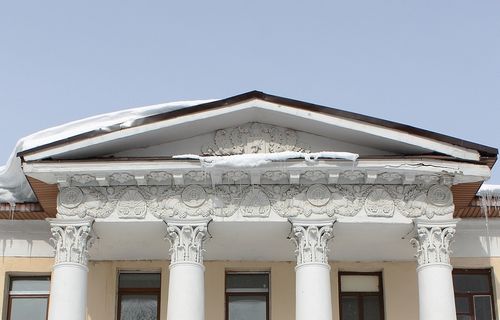 Фасадная лепнина своими руками.