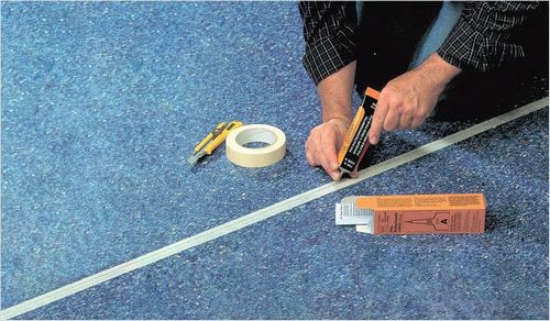 Как положить линолеум на бетонный пол: способы укладки, инструкция, видео, сварка стыков, фиксаторы