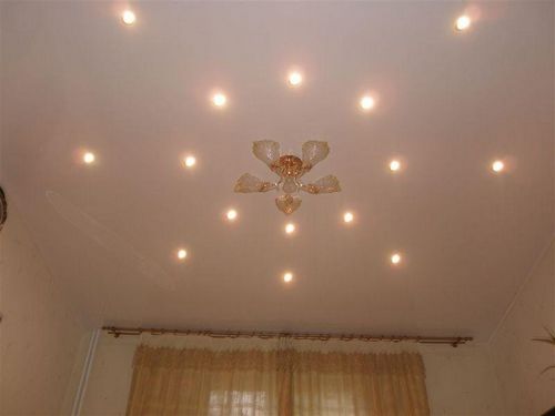 Лампочки для натяжных потолков: светодиодные, фото светильников, точечные, дизайн и виды, галогеновые и люминесцентные