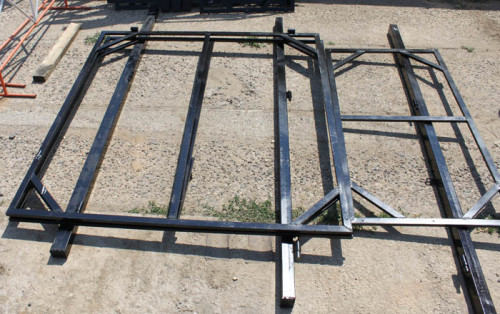 Металлическая калитка для дачи: особенности установки. Установка металлических ворот и калитки. Установка металлических ворот и калитки