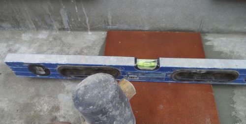 Облицовка ступеней крыльца плиткой - выбор покрытия и технология работ