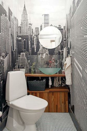 Обои в туалет (72 фото): дизайн покрытия под плитку в интерьере, отделка маленького санузла жидкими обоями, какие лучше выбрать