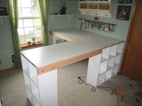 Письменный стол для двоих детей (79 фото): детские столы для школьников вдоль окна