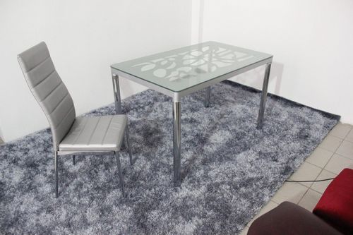 Стеклянный кухонный стол (80 фото): выбираем стол для кухни со столешницей из стекла