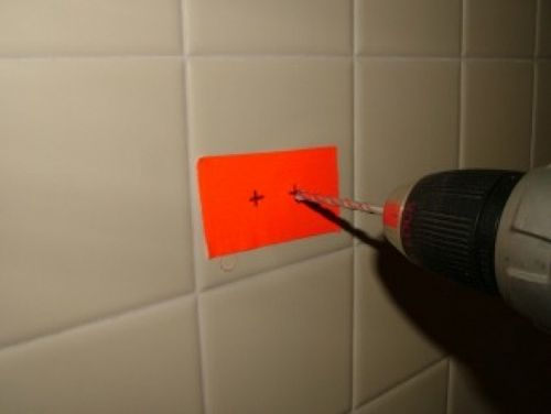 Сверлим плитку в ванной: пошаговая инструкция