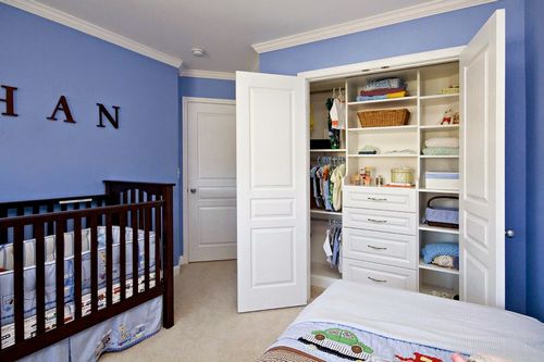 В спальне гардеробная (66 фото): гардеробы из гипсокартона, планировка шкафа в маленьком интерьере