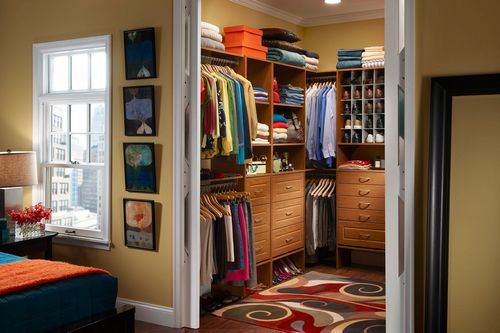 В спальне гардеробная (66 фото): гардеробы из гипсокартона, планировка шкафа в маленьком интерьере
