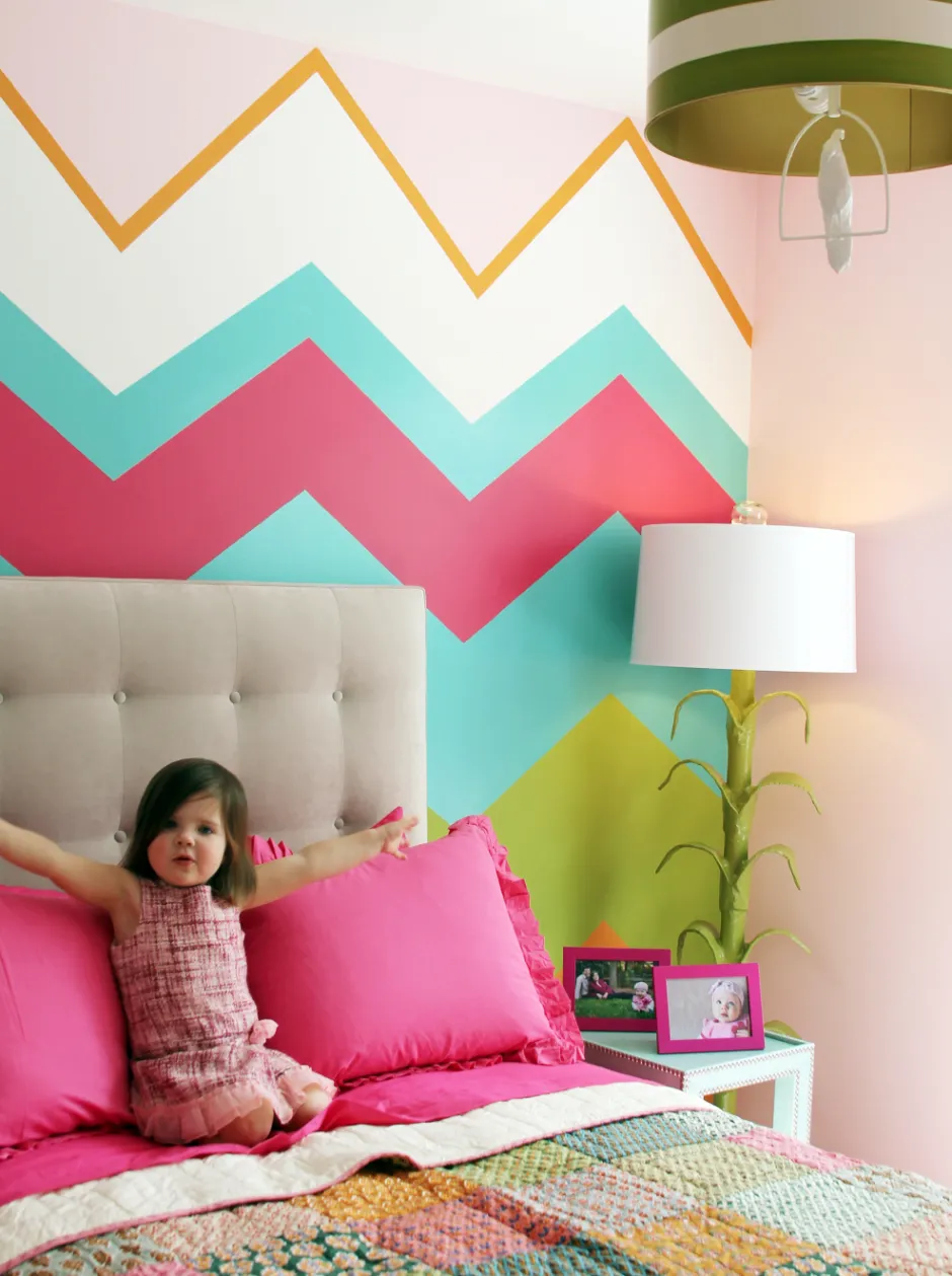 Красиво покрасить детскую комнату